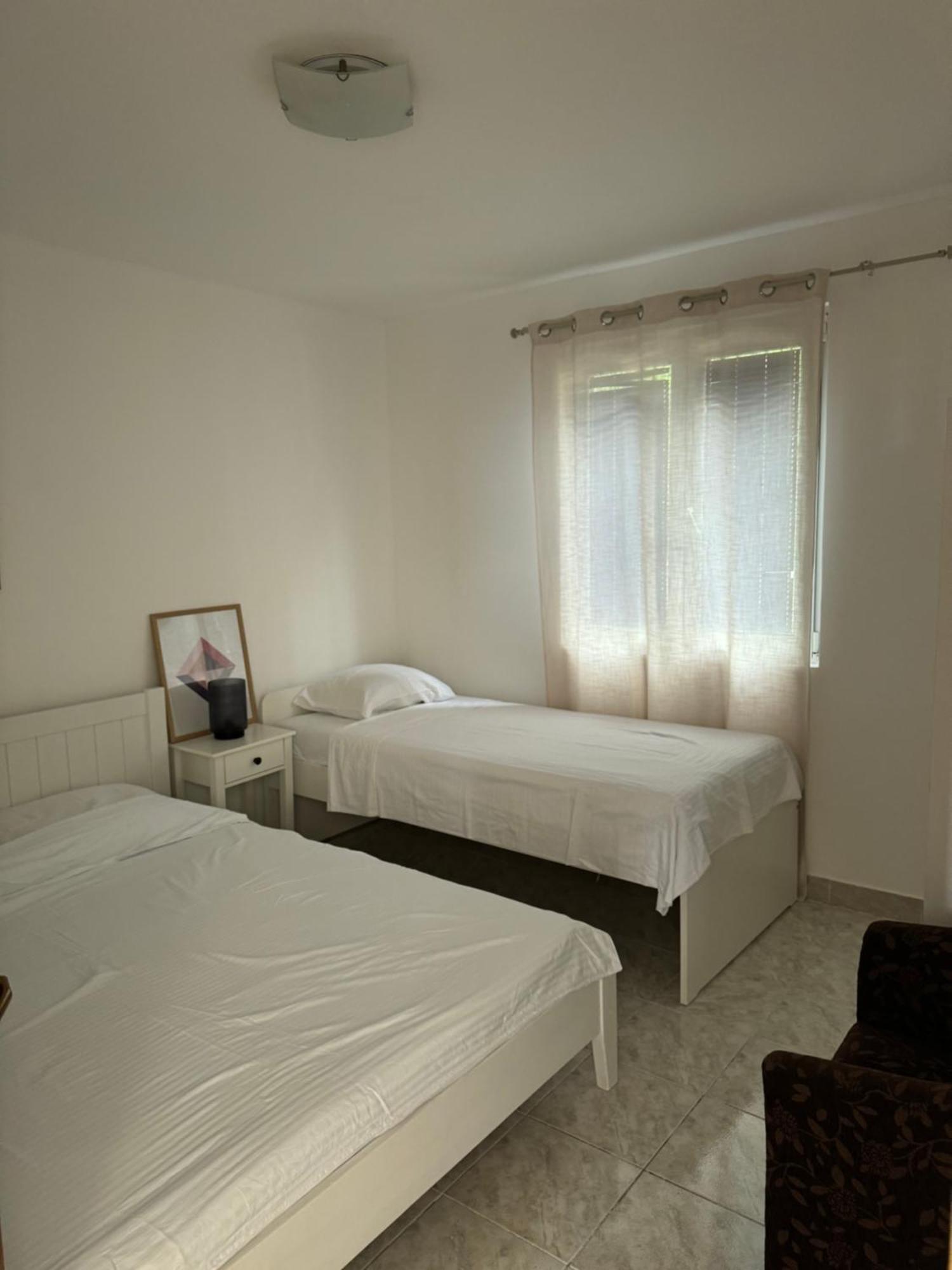 Hortus Apartments Sveti Stefan Bagian luar foto