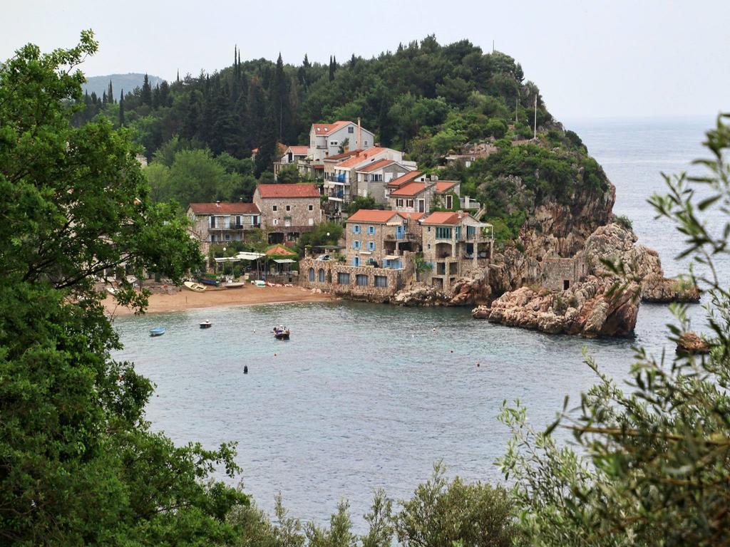Hortus Apartments Sveti Stefan Bagian luar foto