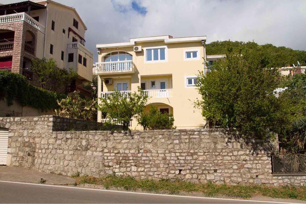 Hortus Apartments Sveti Stefan Bagian luar foto